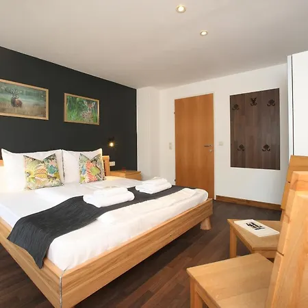 Nocleg ze śniadaniem Seehotel Sissi Am Zeller 3*