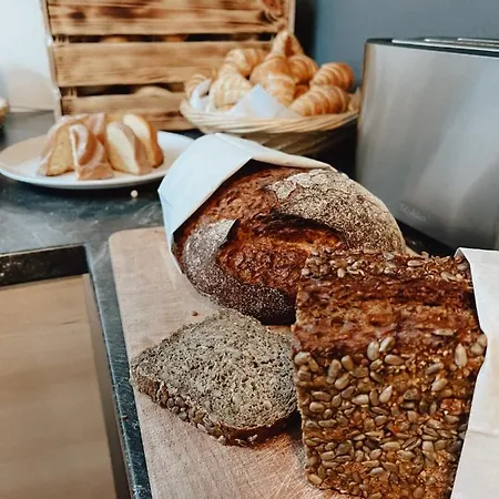 Seehotel Sissi Bed & Breakfast