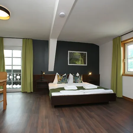 Seehotel Sissi Am Zeller Nocleg ze śniadaniem Zell am See