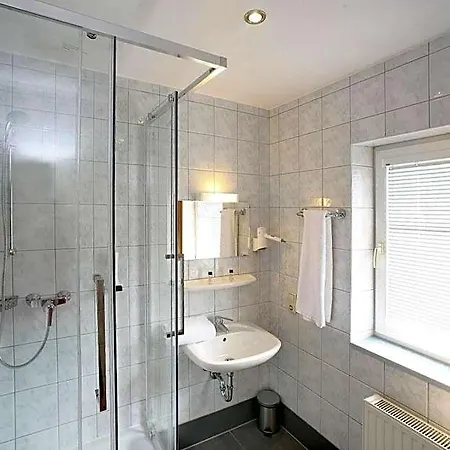 Seehotel Sissi Am Zeller Bed & Breakfast 3*