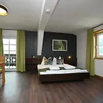 Seehotel Sissi 3* 젤암제